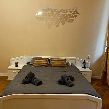 Apartment Cozy In The Centre Of Warsaw